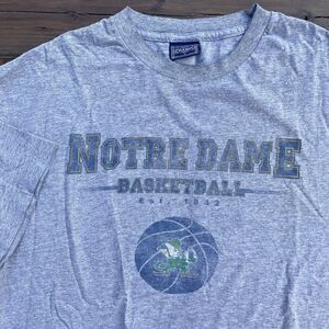 Vintage Notre Dame Basketball T-Shirt Mens Large Gray Champs NCAA Distressed